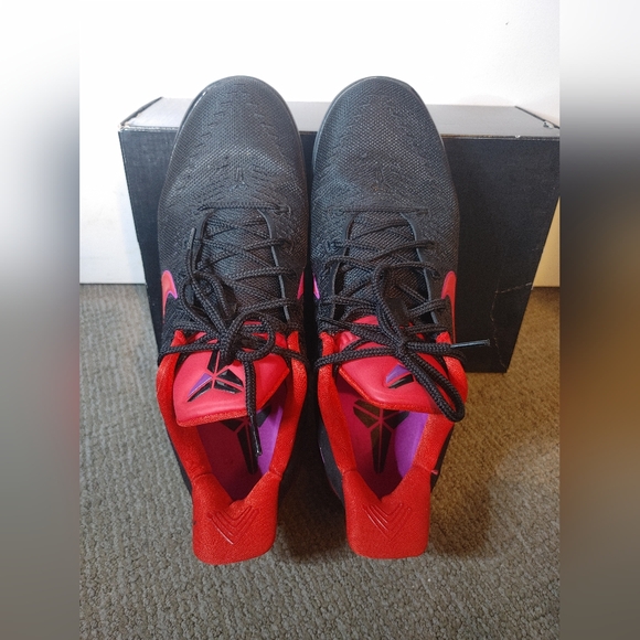 Nike Kobe AD Men's Black and Red Athletic Shoes - Picture 13 of 15